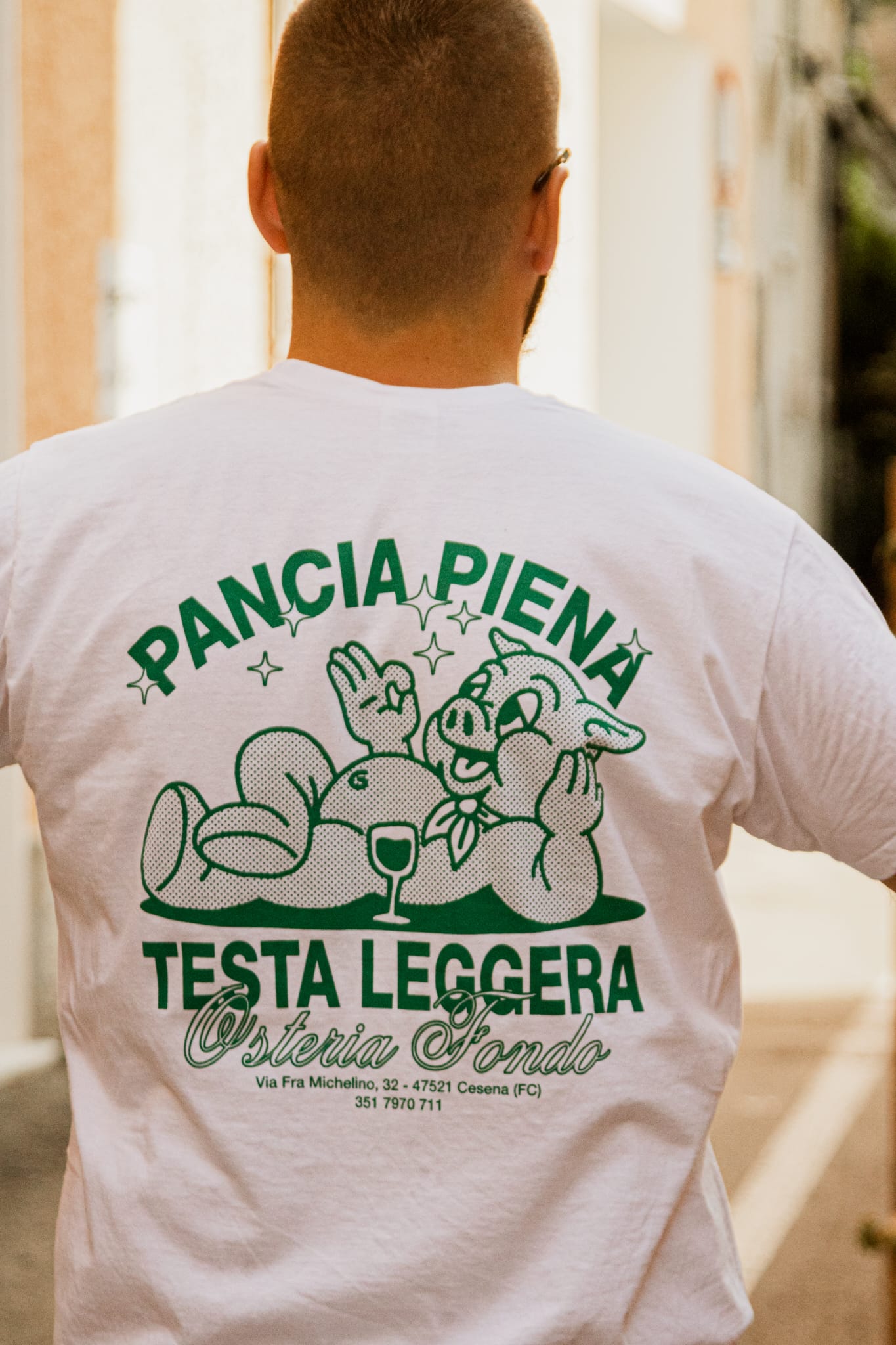 T-shirt PANCIA PIENA TESTA LEGGERA